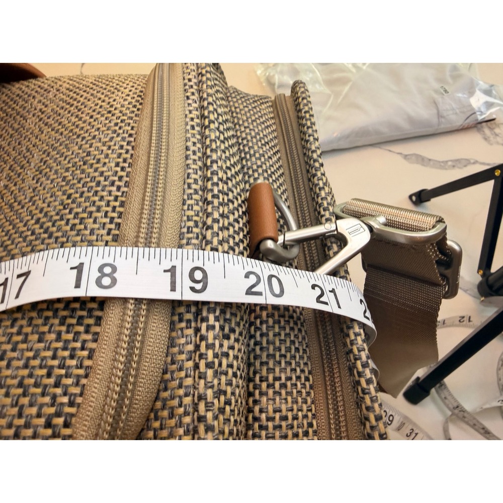 Hartmann Herringbone Weekender Duffel Bag USB Charging Brown Tan 21" Carry On - Picture 5 of 16